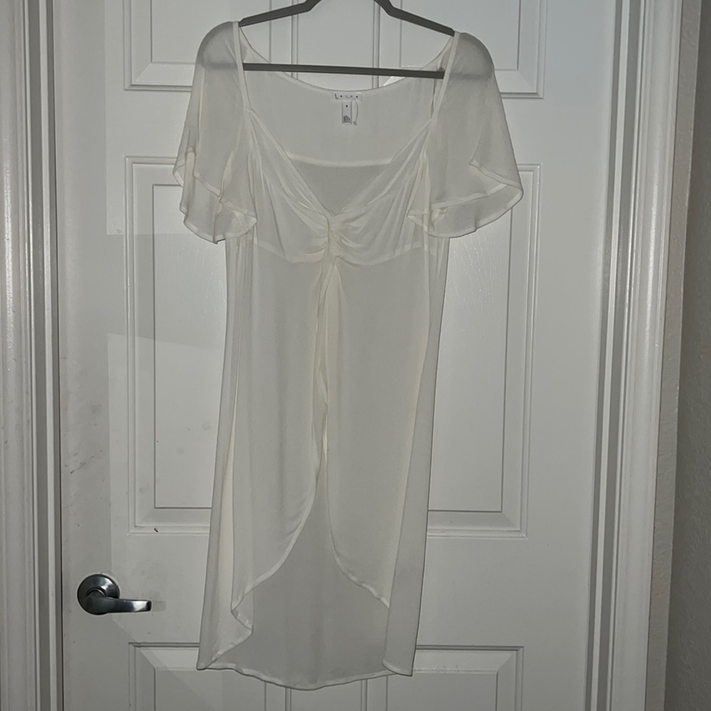 White front split top by LEITH size M